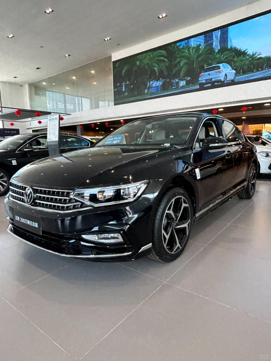 探店實(shí)測(cè)邁騰眾享款 280TSI 豪華型:配置拉滿價(jià)格卻如此親民